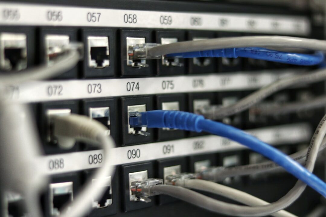 EPYC 9004 Series Switch