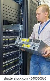 EPYC 9004 Series Switch