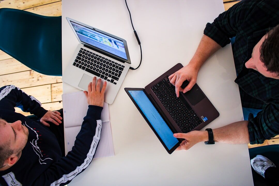 Apple M4 Pro vs Intel Ultra 9