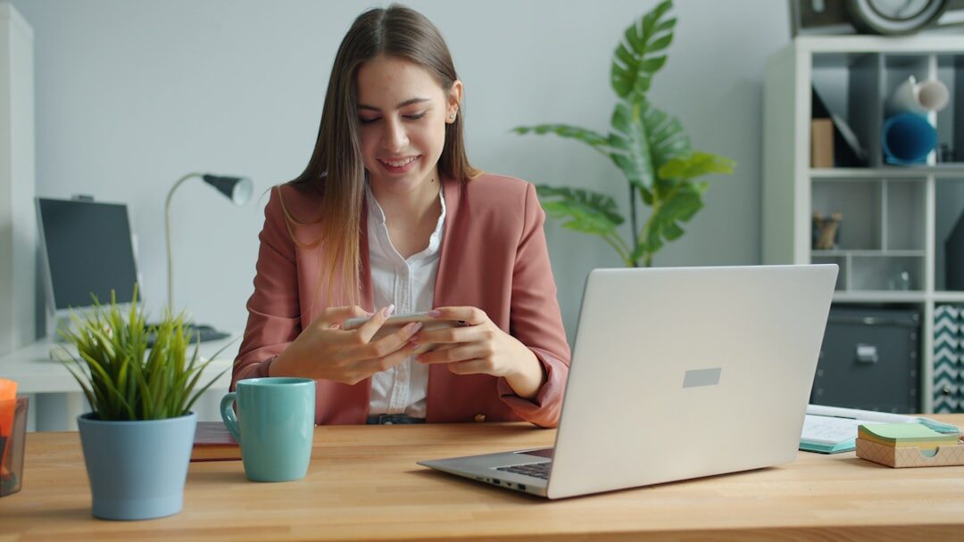 Apple M4 Pro vs Intel Ultra 9