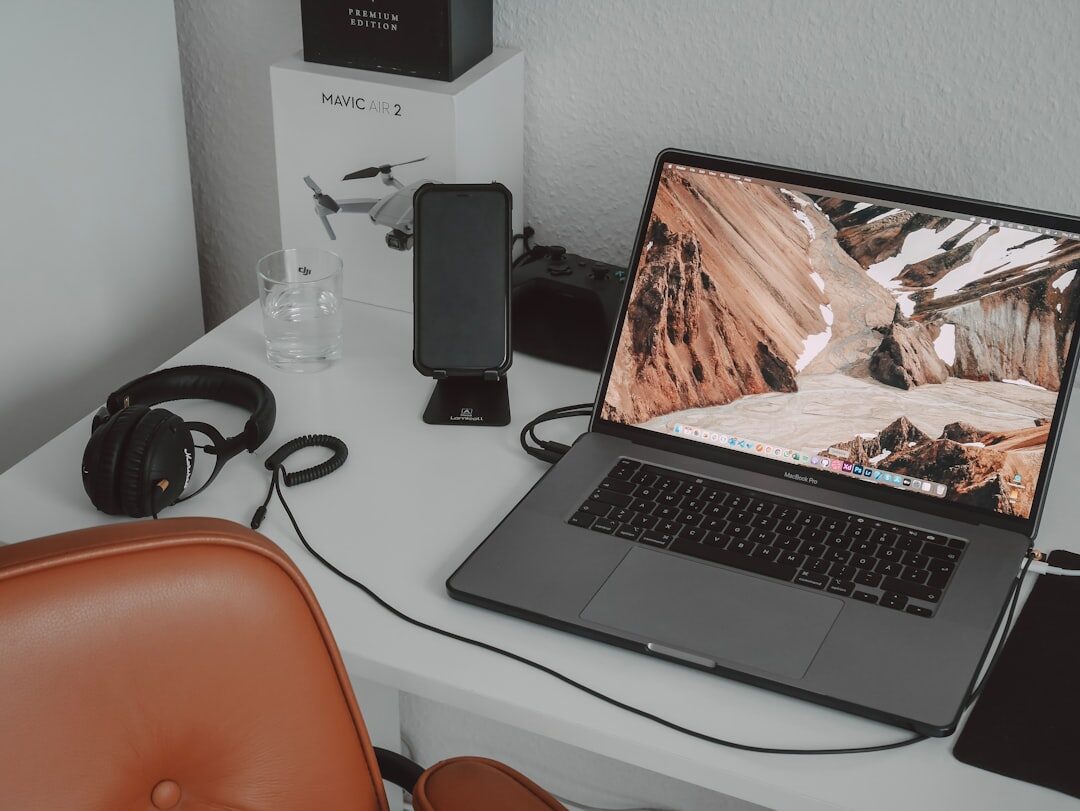 Comparison of Apple M4 Pro and Intel Ultra 9