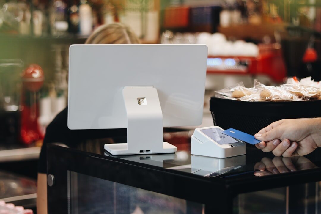 customer choosing between Apple M4 Pro and Intel Ultra 9