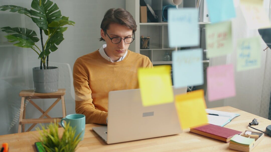 developer using workstation for machine learning