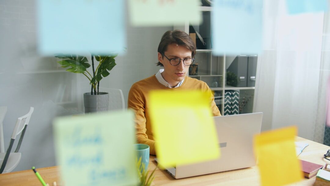 Intel Ultra 9 office scene